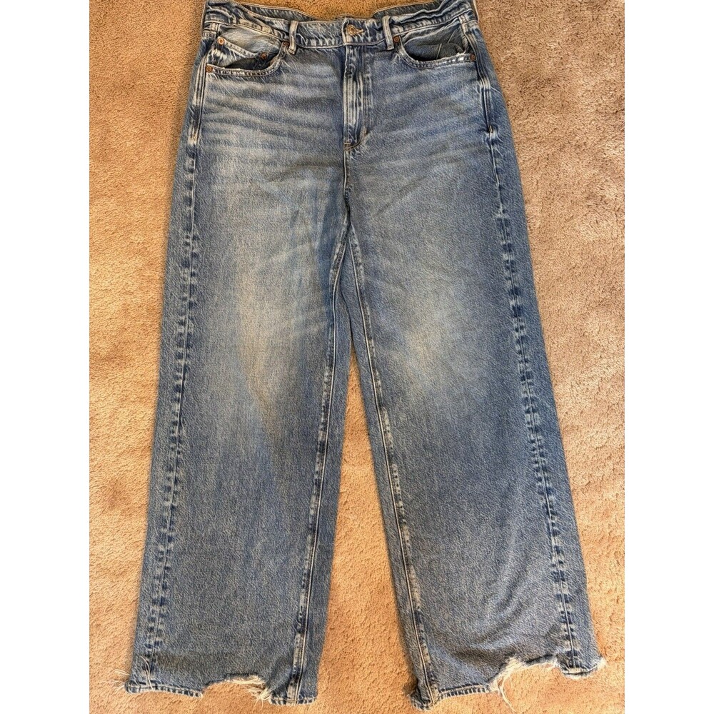 American Eagle Super High Rise Baggy Wide Leg Jeans 12 Long Medium Wash Raw Hem